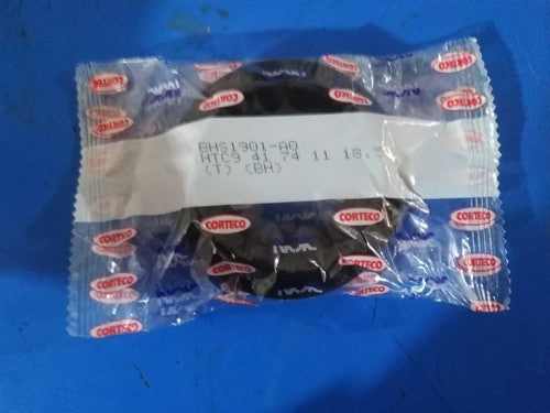 Toyota Land Cruiser Prado Colorado Hilux Hiace 29 Spline Pinion Oil seal - Used Auto Part
