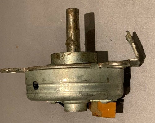 Toyota Land Cruiser 100 Series Amazon, LX470 Steering Telescopic Motor - Used Auto Part