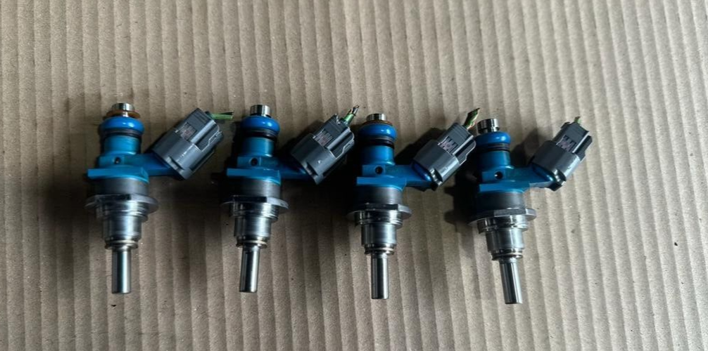 FUEL INJECTOR SET MAZDA L3VDT L3K9 MAZDA6 TURBO & CX-7 WITH CONNECTORS 05-13 X4 - Used Auto Part