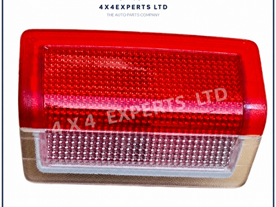 A0028201901 DOOR CARD COURTESY LIGHT LAMP M276 3.5L MERCEDES-BENZ