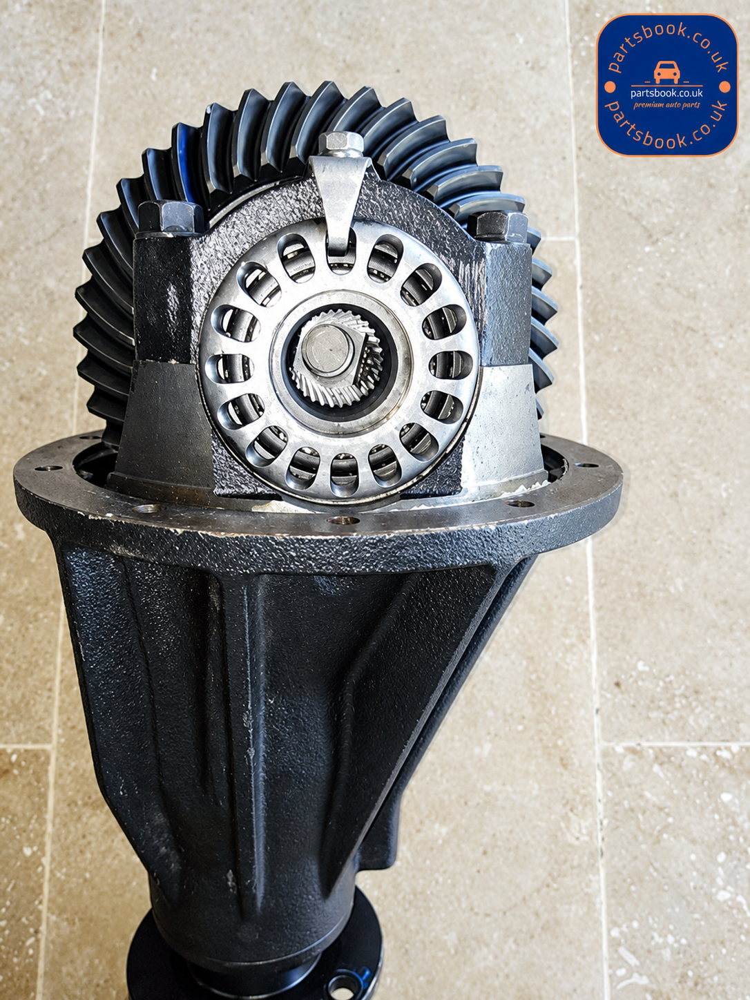 Toyota Hilux ,Hiace Rear Differential 10×43  Ratio 4.3