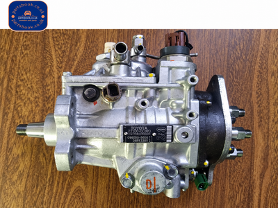 Toyota Landcruiser Amazon 1HD-FTE Einspritzpumpe 100er-Serie 22100-1C480