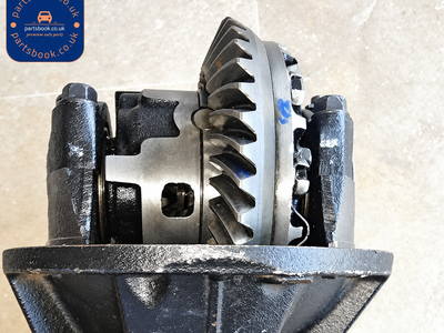 Toyota Hilux ,Hiace Rear Differential 10×43 LSD Ratio 4.3
