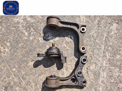 Toyota Land cruiser Colorado Prado Front Differential Mounting Set 1996 To 2002