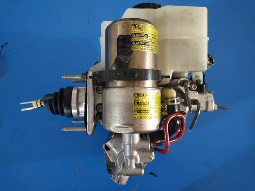 Toyota Land Cruiser 100 Series Complete ABS Brake Booster Pump 1998 To 2007 - Used Auto Part
