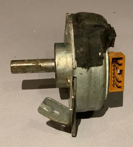Toyota Land Cruiser 100 Series Amazon, LX470 Steering Telescopic Motor - Used Auto Part