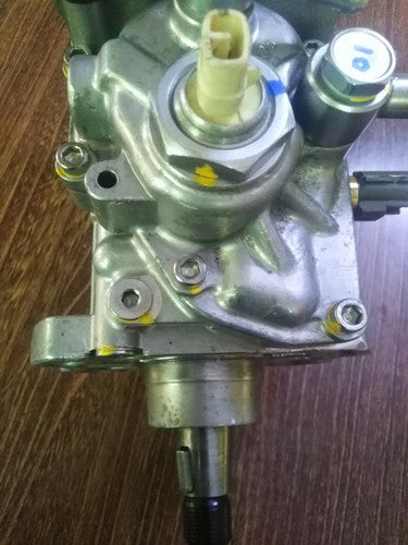 Toyota Landcruiser Amazon 1HD-FTE Fuel Injection Pump 100 Series 22100-1C480 - Used Auto Part