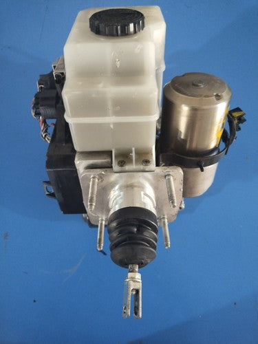 Toyota Land Cruiser 100 ABS Brake Booster Pump Complete ABS Unit 1998 TO 2003 - Used Auto Part