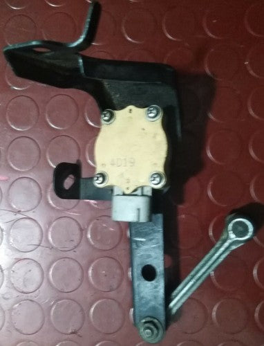 Toyota Land Cruiser HDJ100, UZJ100 LX470 Suspension hight Sensor Rear 8940760010 - Used Auto Part