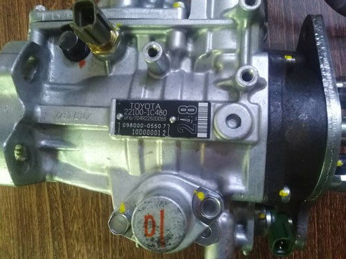 Toyota Landcruiser Amazon 1HD-FTE Fuel Injection Pump 100 Series 22100-1C480 - Used Auto Part
