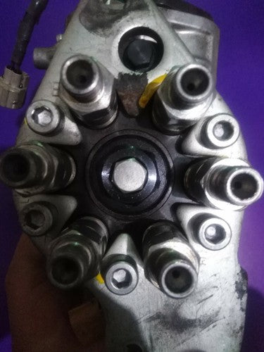Toyota Land Cruiser HDJ78, HDJ79 Fuel Injection Pump 22100-1C410 1HDFTE - Used Auto Part