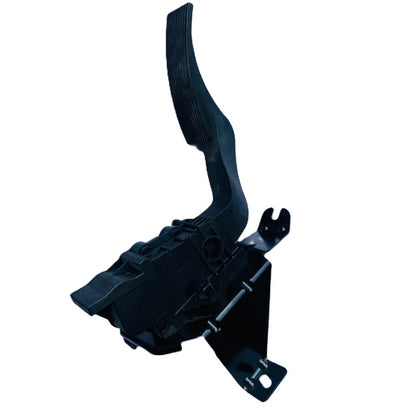 A2463001804 ACCELERATOR THROTTLE PEDAL MERCEDES-BENZ - Used Auto Part