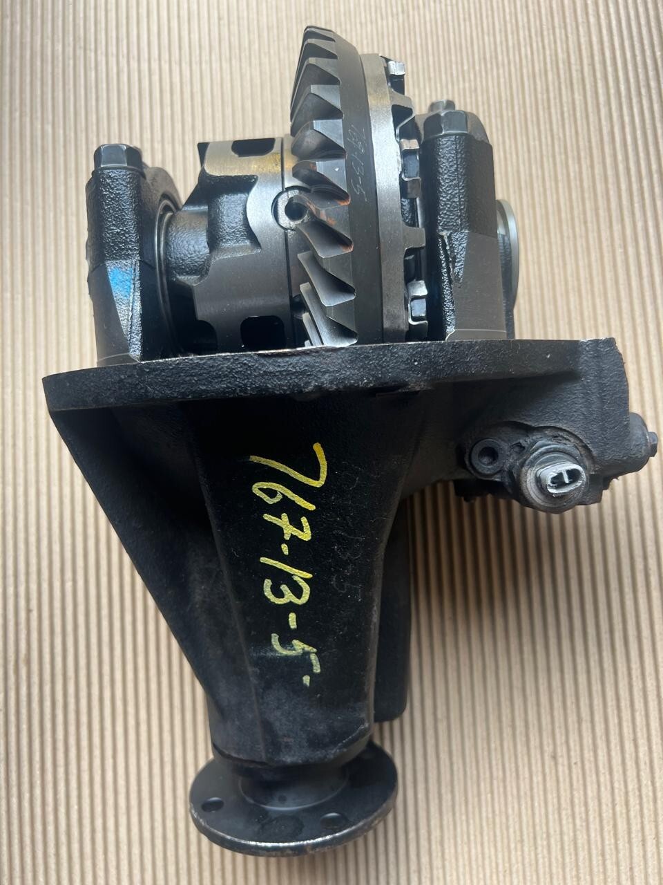 Toyota Hilux ,Prado , Rear Differential 10×43  Ratio 4.3 E Locker - Used Auto Part