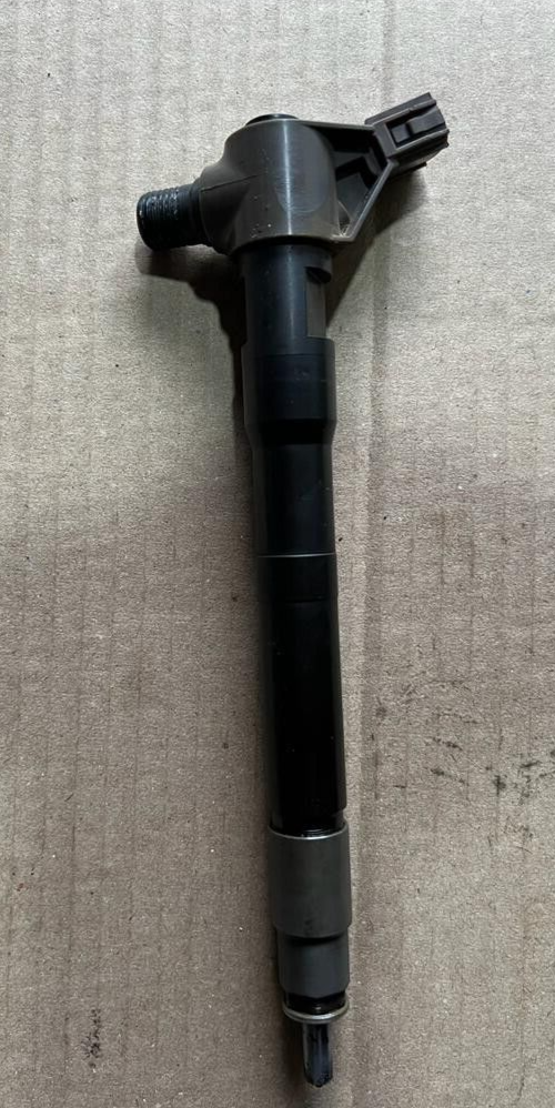 FUEL INJECTOR  MAZDA6 CX5 MAZDA3 2.2 Diesel SH1 SHY1 X1 - Used Auto Part