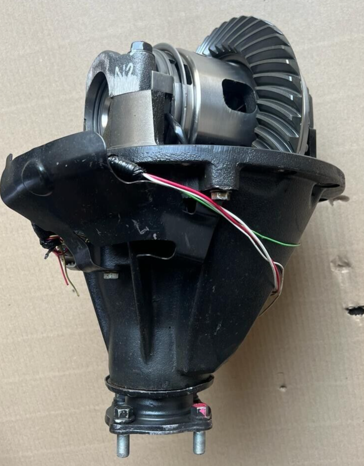 REAR DIFFERENTIAL ASSEMLY FOR TOYOTA HILUX 41110-0K820 RATIO 3.58 - Used Auto Part