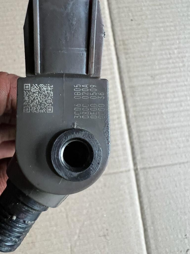FUEL INJECTOR  MAZDA6 CX5 MAZDA3 2.2 Diesel SH1 SHY1 X1 - Used Auto Part