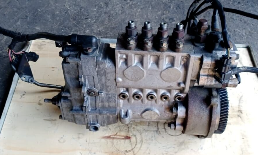 MITSUBISHI CANTER ME215068 ZEXEL FUEL INJECTION PUMP - Used Auto Part