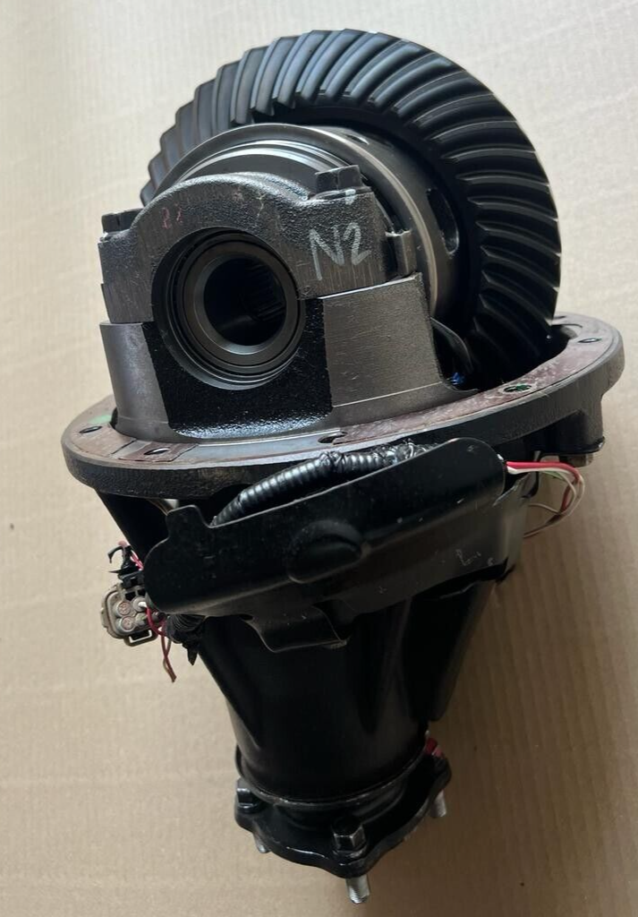 REAR DIFFERENTIAL ASSEMLY FOR TOYOTA HILUX 41110-0K820 RATIO 3.58 - Used Auto Part