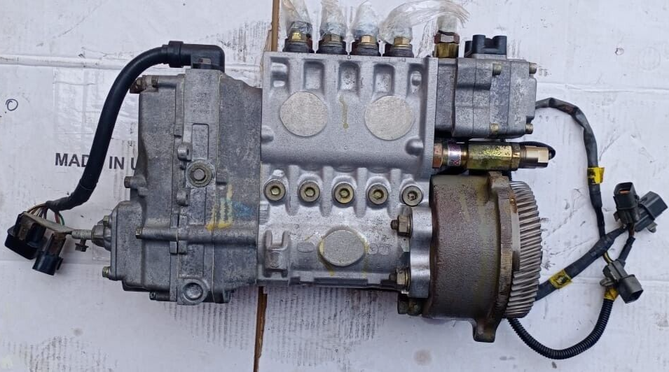 4D34 FUEL INJECTION PUMP ME015066 - Used Auto Part