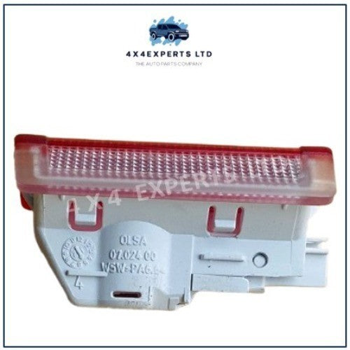 A0028201901 DOOR CARD COURTESY LIGHT LAMP M276 3.5L MERCEDES-BENZ - Used Auto Part