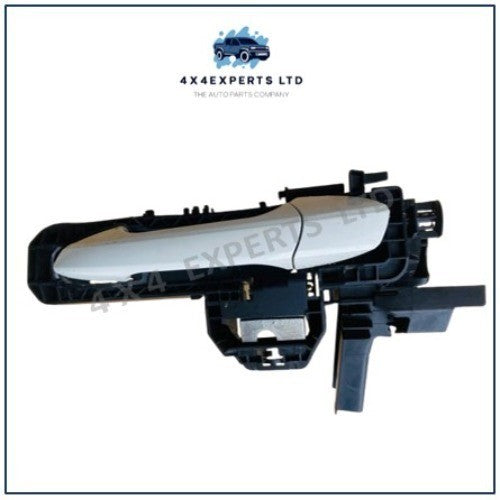 A2047602134 FRONT DOOR HANDLE OUTSIDE 2.0L MERCEDES-BENZ - Used Auto Part